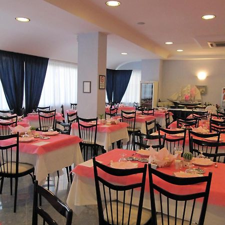 Hotel Monti Rimini Luaran gambar