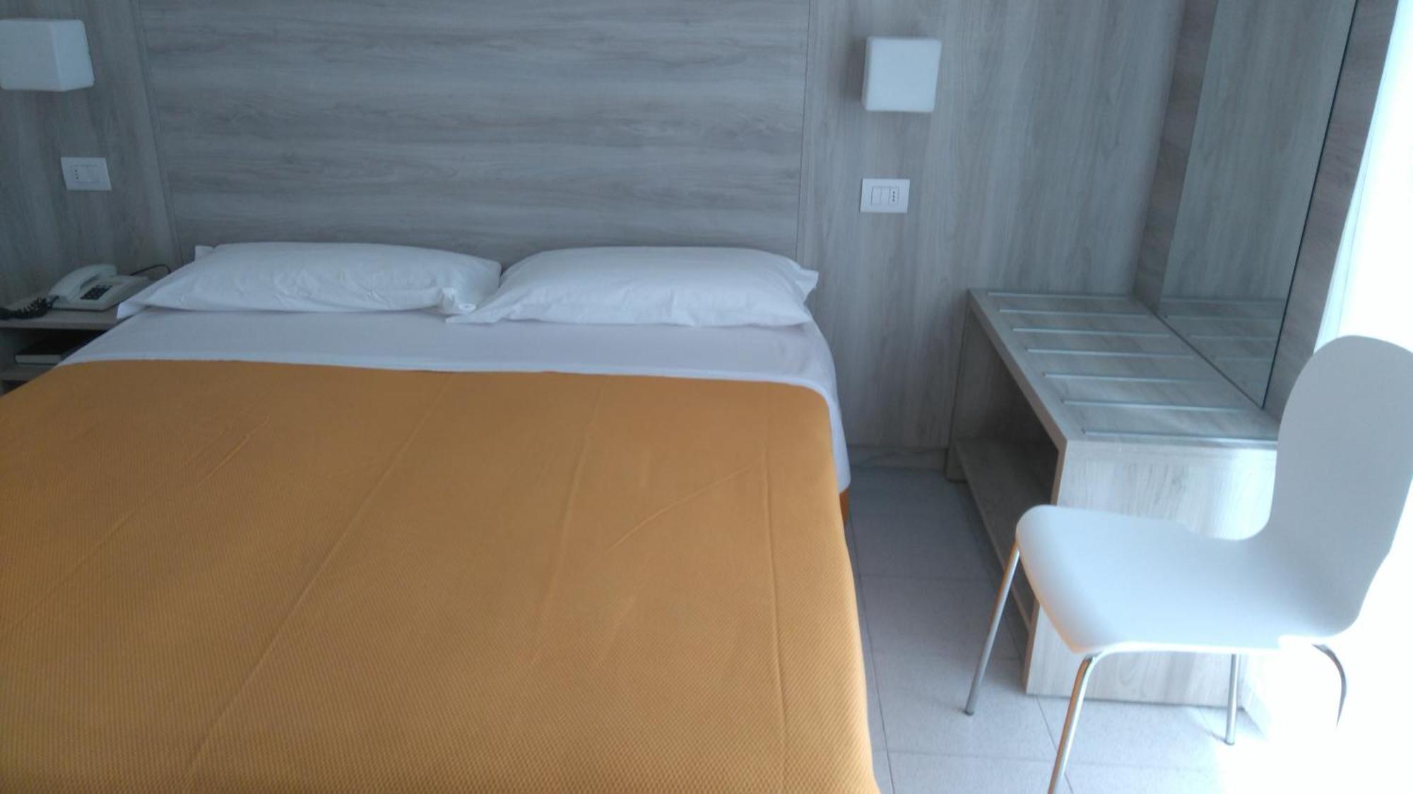 Hotel Monti Rimini Luaran gambar
